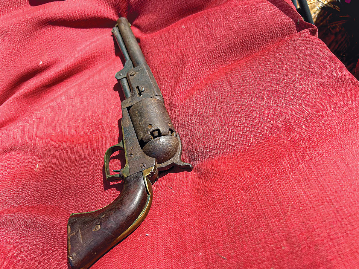 Note the oval cylinder stop notches on this original 1st Model.